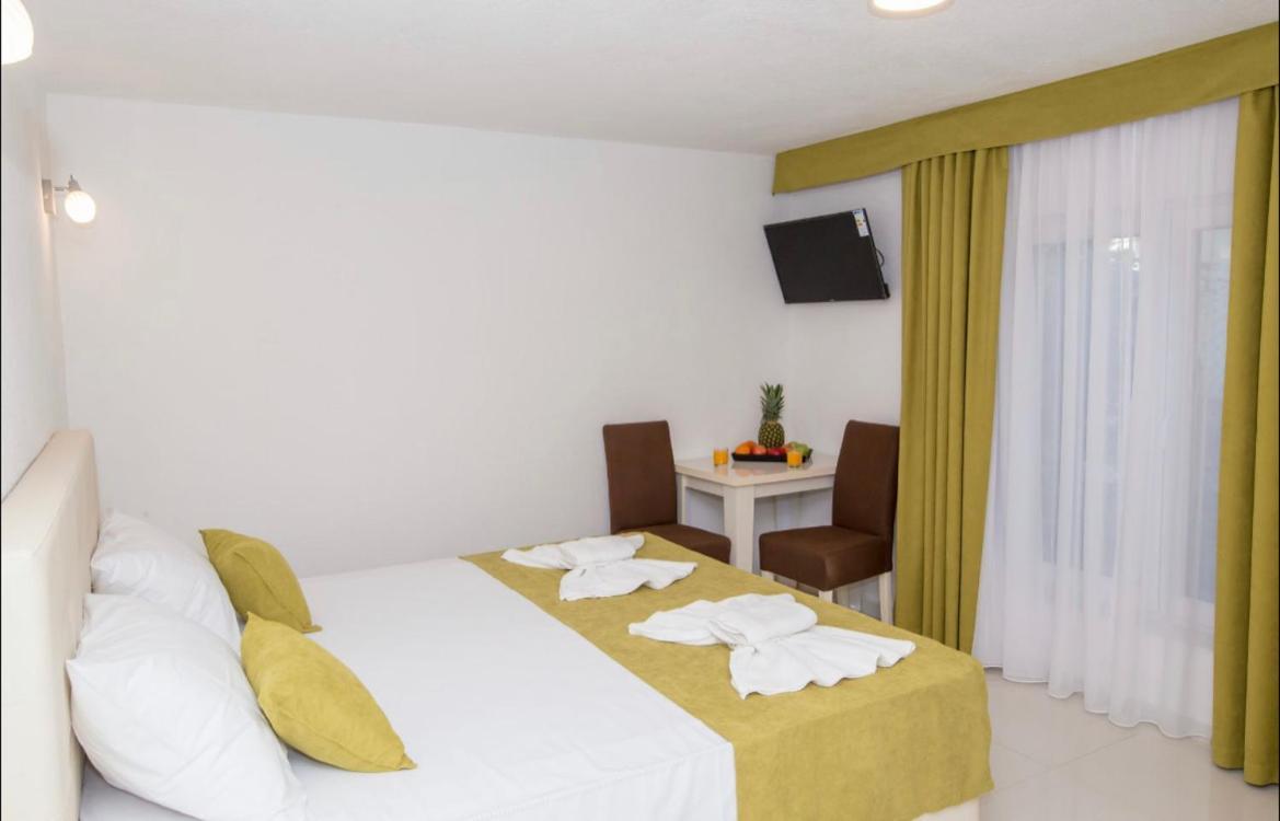 Apartmani Nela Сутоморе Экстерьер фото
