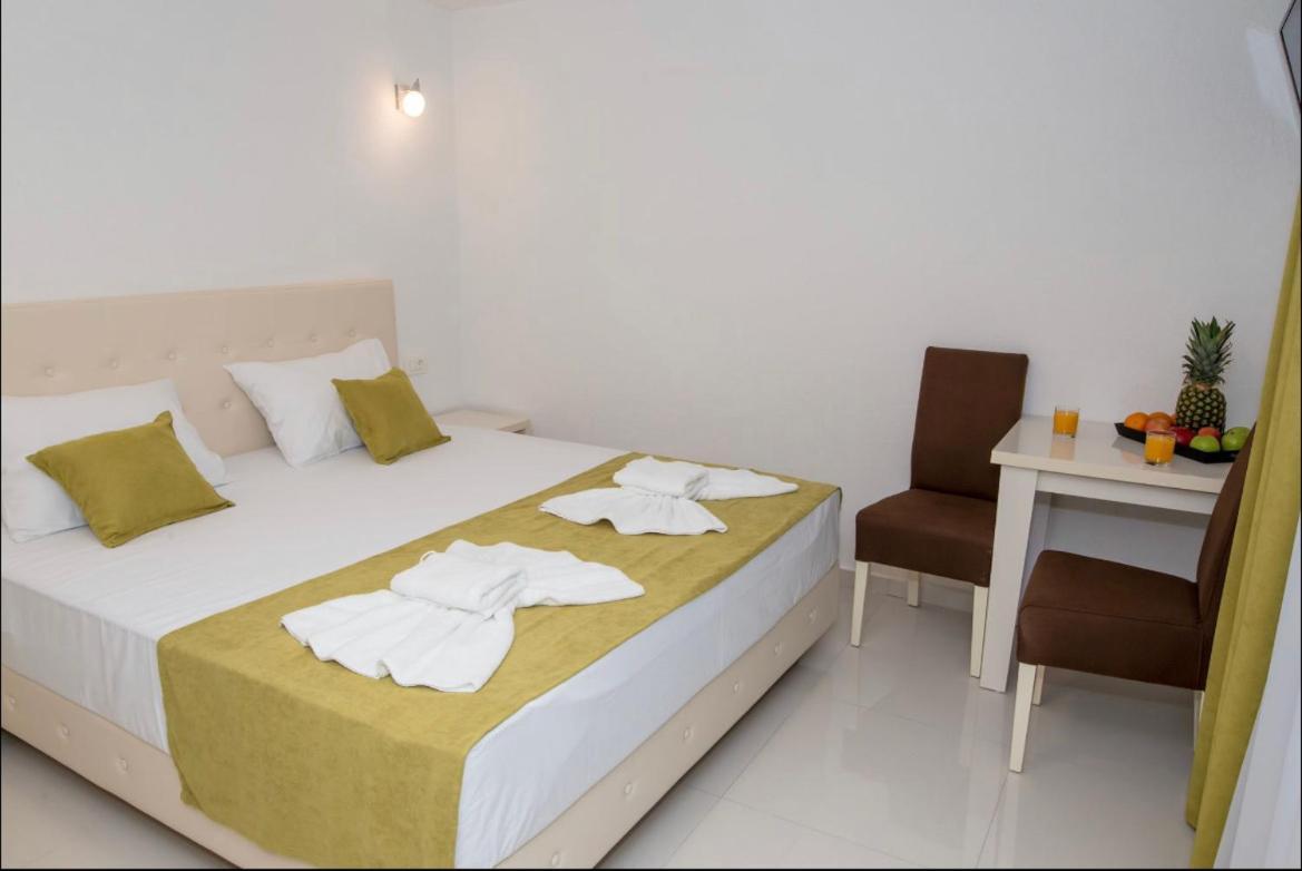 Apartmani Nela Сутоморе Экстерьер фото