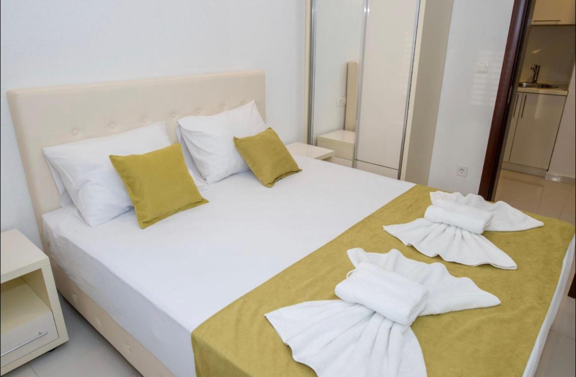 Apartmani Nela Сутоморе Экстерьер фото