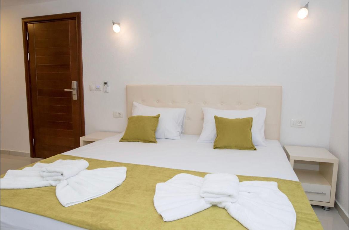 Apartmani Nela Сутоморе Экстерьер фото