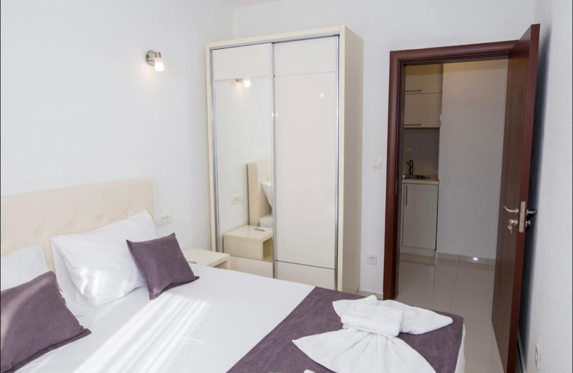 Apartmani Nela Сутоморе Экстерьер фото