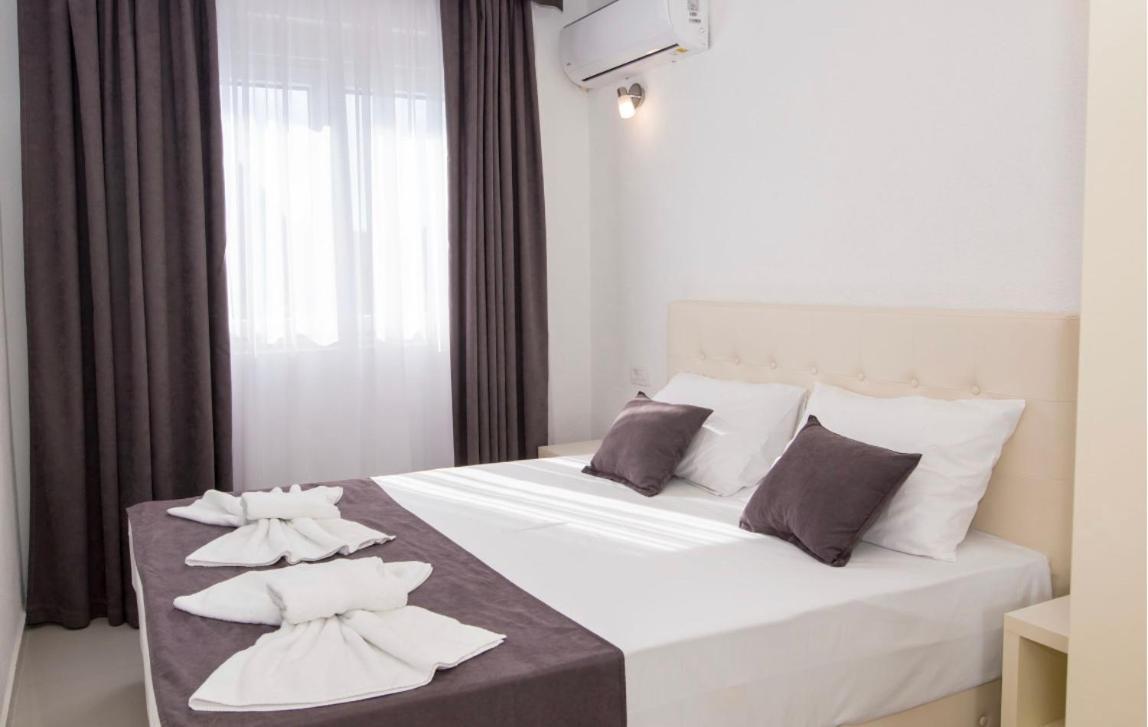 Apartmani Nela Сутоморе Экстерьер фото