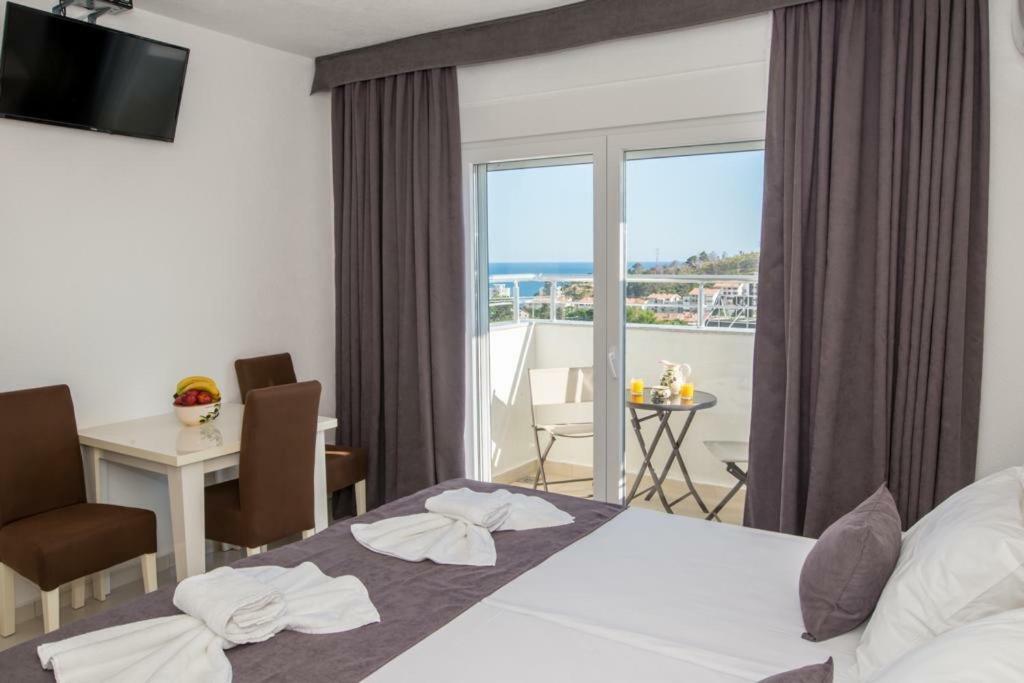 Apartmani Nela Сутоморе Экстерьер фото